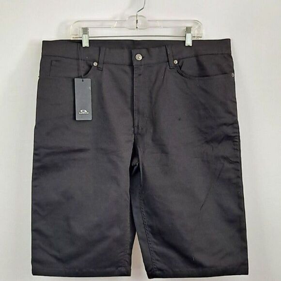 Oakley Mens 5 pocket shorts NWT - Picture 1 of 10